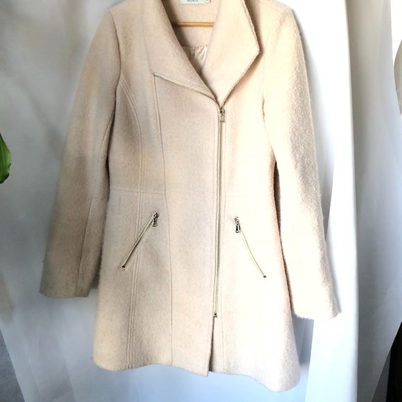 πFitted Coat w/ Wool | Cream Color (Size M) - Picture 2 of 8